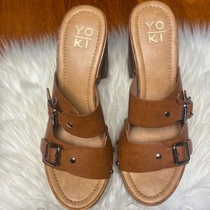 yoki sandals size 8
